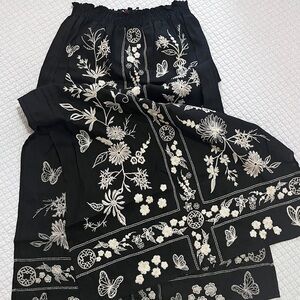 Johnny Was NWT embroidered linen skirt